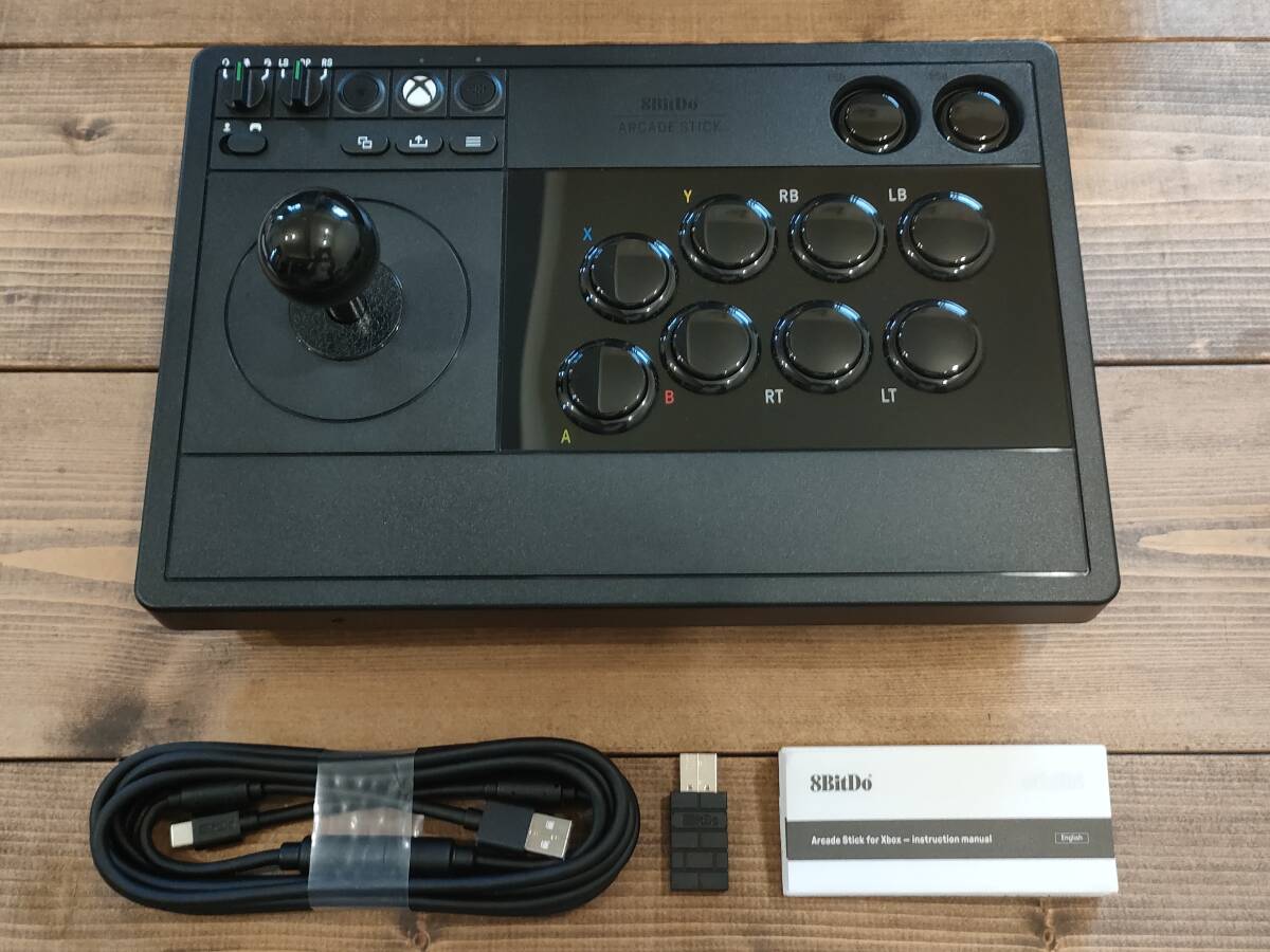 訳アリ品 8BitDo アーケードスティック for Xbox コントローラー ブラック 正規品 美品 ※PASSコード無しの画像2