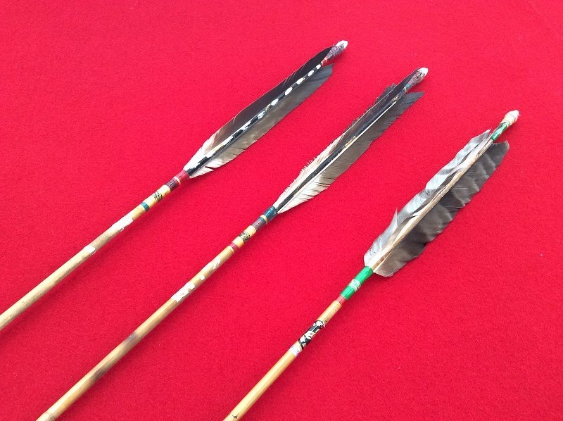 [ archery ./ four half .. bow / four half bow / half bow /.. district tradition bow contest / Miyazaki prefecture tradition handicraft / total length approximately 166.5cm/ four half .. bamboo arrow 3ps.@/ Hattori bow . shop ]