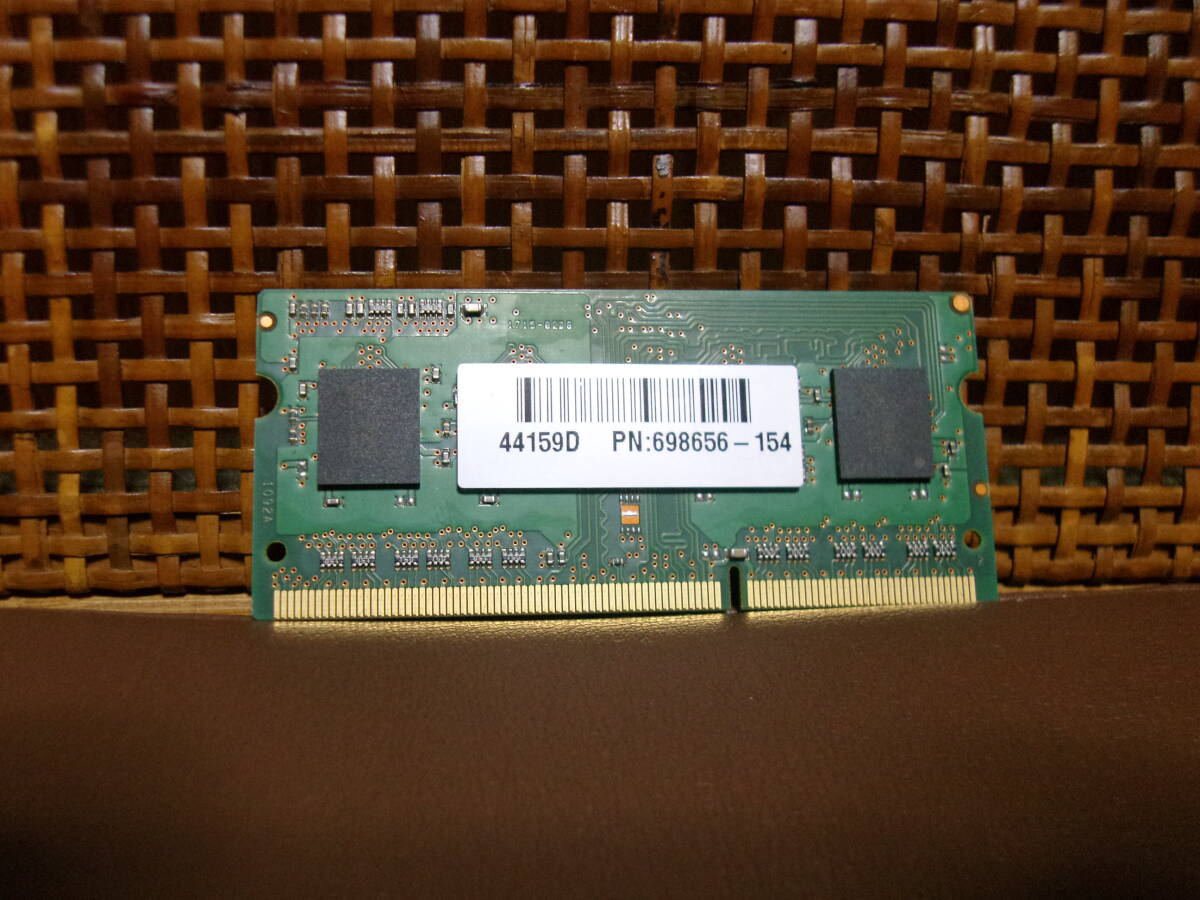 4GB 1RX8 PC3L-12800S-11-13-B2 (ノーパソ用?) メモリ　　ジャンク扱い_画像1