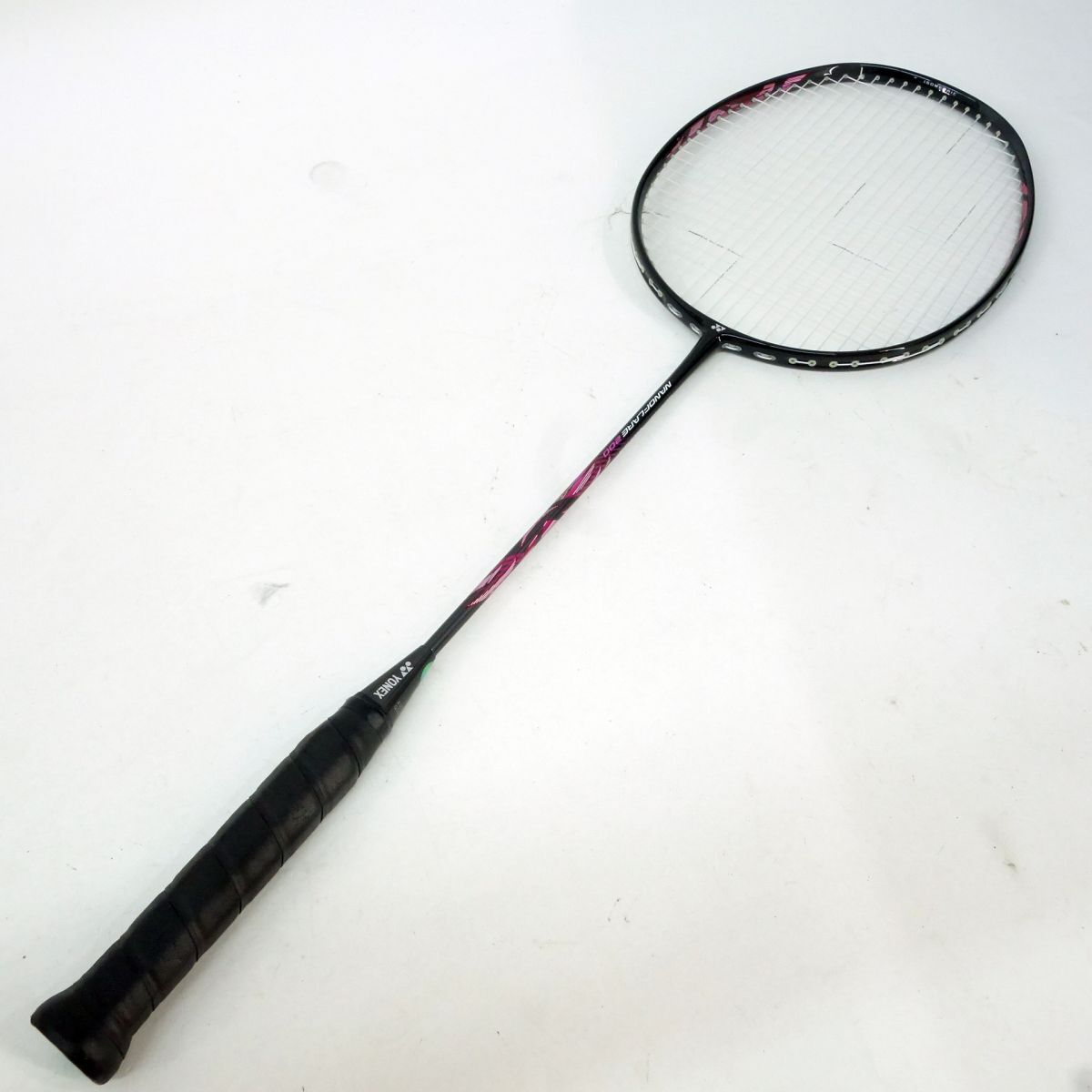 116 YONEX/ Yonex nano flair 200 NF-200 black magenta badminton racket size :4UG5 * used 