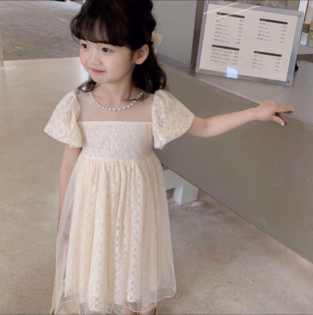 【即日発送】ワンピース ドレス １３０ 子供 女の子 白 結婚式 発表会