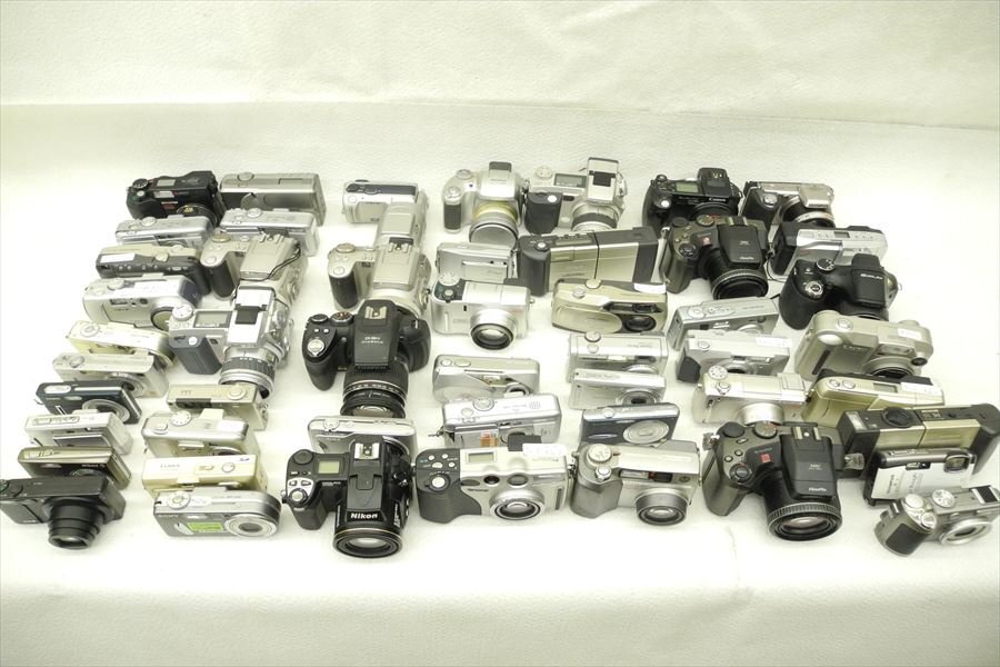 ▼ コンパクトデジタルカメラ約50台 メーカー様々 デジタルカメラ 中古 240405R9298_画像1