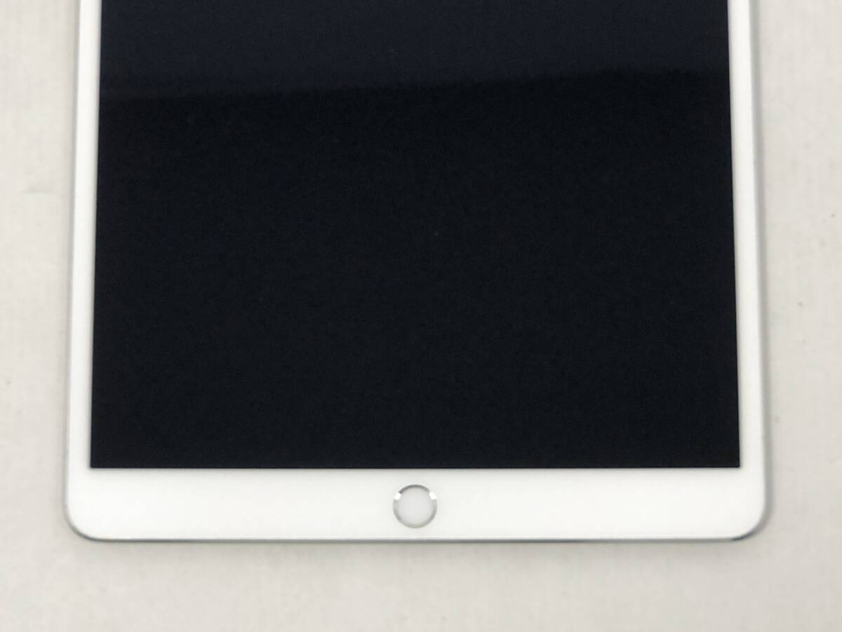 ■Apple iPad Pro 10.5インチ Wi-Fi+Cellular アイパッドプロ シルバー docomo【中古】利用制限：〇の画像2