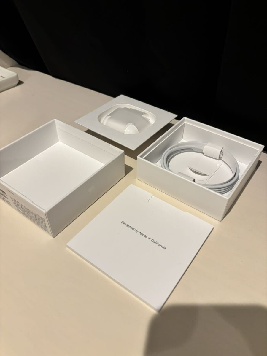 AirPods 第３世代　MME73J/A 美品　1円スタート売り切り_画像5