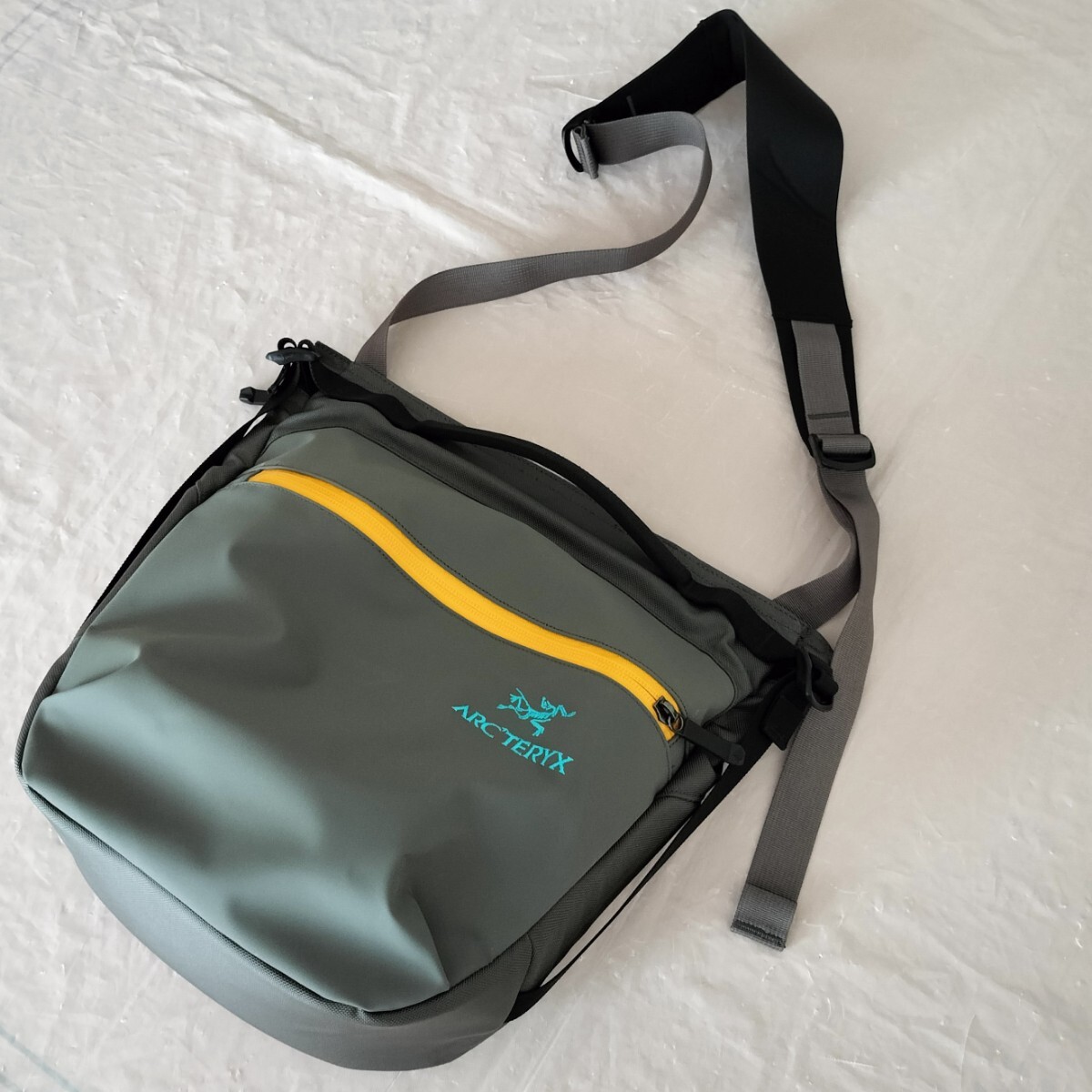 Yahoo!オークション - 美品 ARC'TERYX × BEAMS BOY 別注 ARROW 8 Yahoo!オークション - 美品 ARC'TERYX × BEAMS BOY 別注 ARROW 8