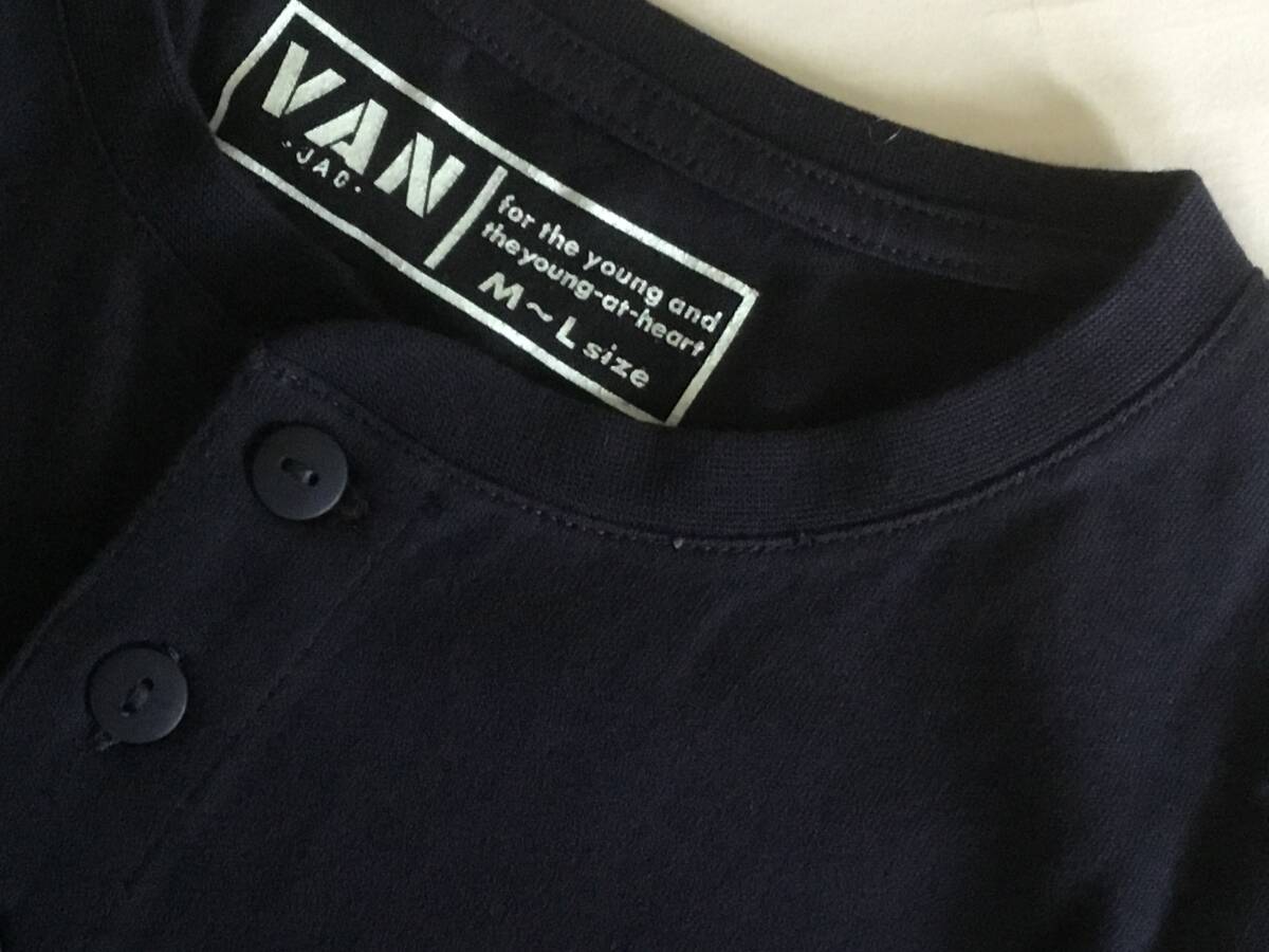  free shipping! summer ivy!VAN JAC Van ja Kett Henley neckline T-shirt badge collection!VAN JACKET INC.