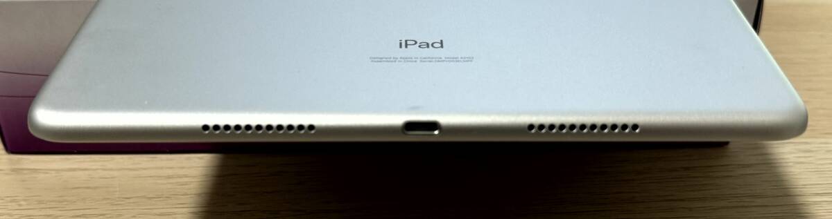 【美品】iPad Air 第3世代 Wi-Fi 64GB シルバー MUUK2J/A_画像3
