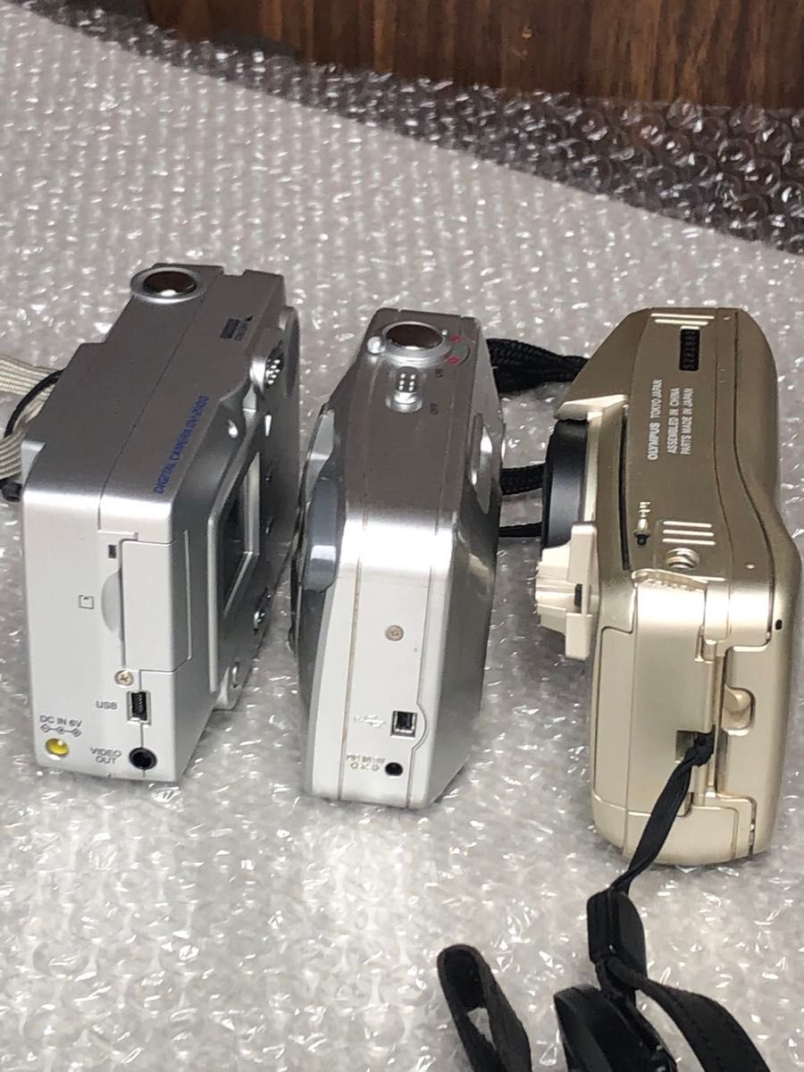 FUJIFILM -A201 CASIO-QV2100  OLYMPUS フィルムカメラジャンク品扱い(3台)