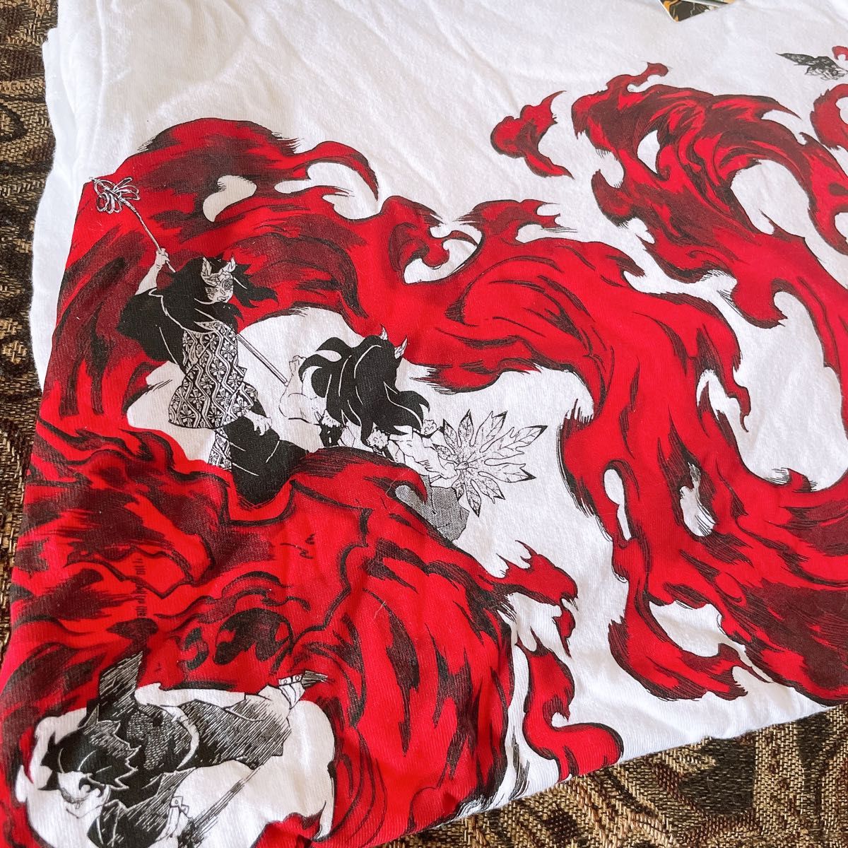 【在庫確保】鬼滅の刃・神楽 Tシャツ (国内配送無料) ユニクロ 鬼滅の刃 UT コラボTシャツ ヒノカミ神楽|Yahoo