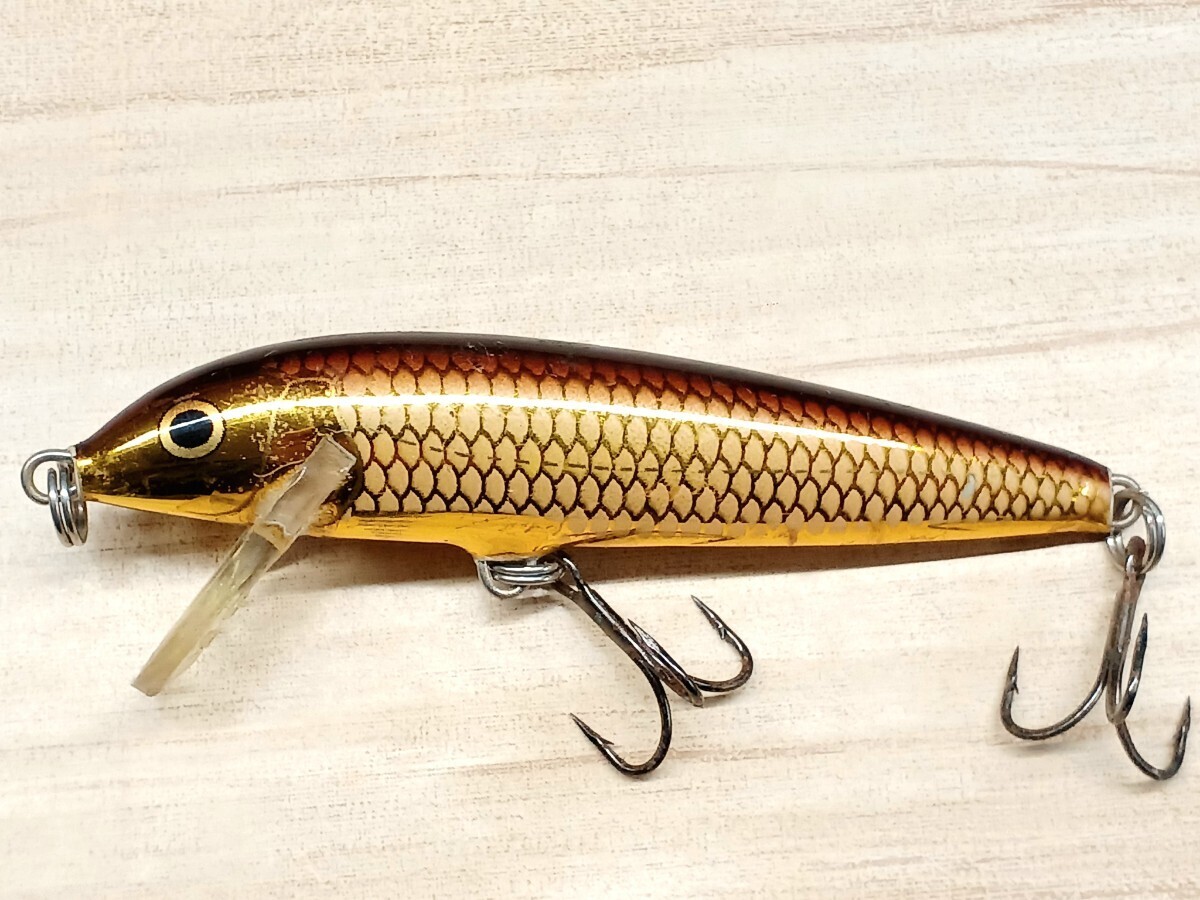 ラパラ カウントダウンCD-9 11.5g RAPALA GALB シーバスフィッシング バス釣り ライトソルト トラウト シンキング ウッドプラグ 中古ルアーの画像1