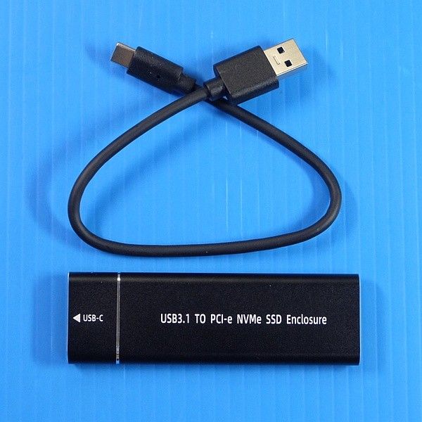 【外付けケース】USB3.1 TO PCI-e NVMe SSD enclosure