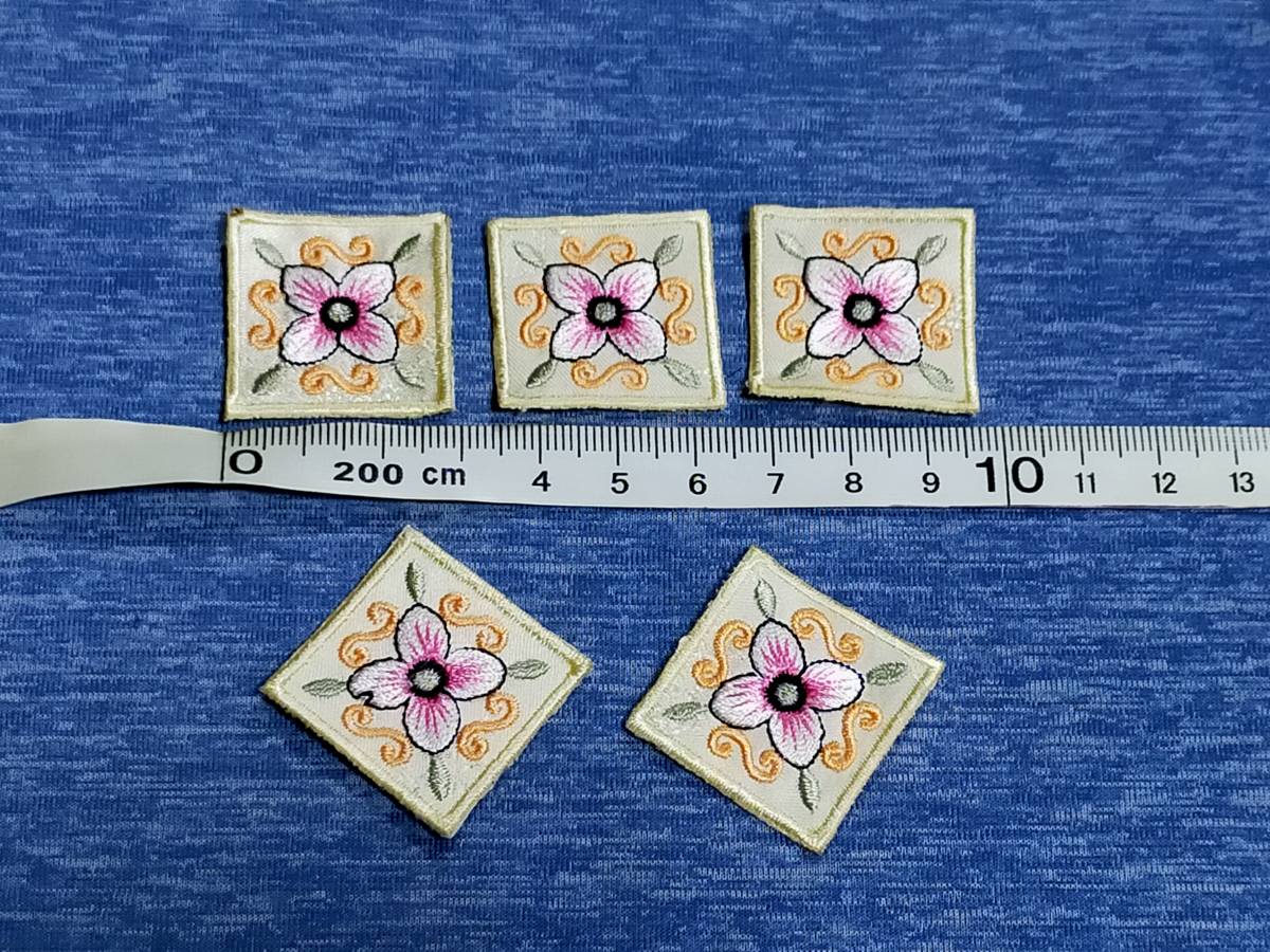 韓国　刺繍　ワッペン　雑貨　ムクゲ　1　クリーム色　５枚セット_画像2