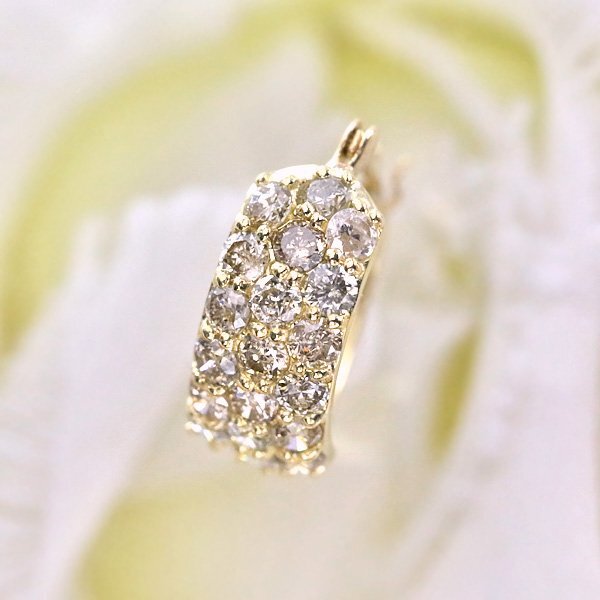 【新品・未使用】1円～最落無 天然ダイヤモンド 計1.00ct,ミニ鑑別付,K18YG 華やかな輝き フープスタイル ダイヤ パヴェピアス (遮断式)_画像3