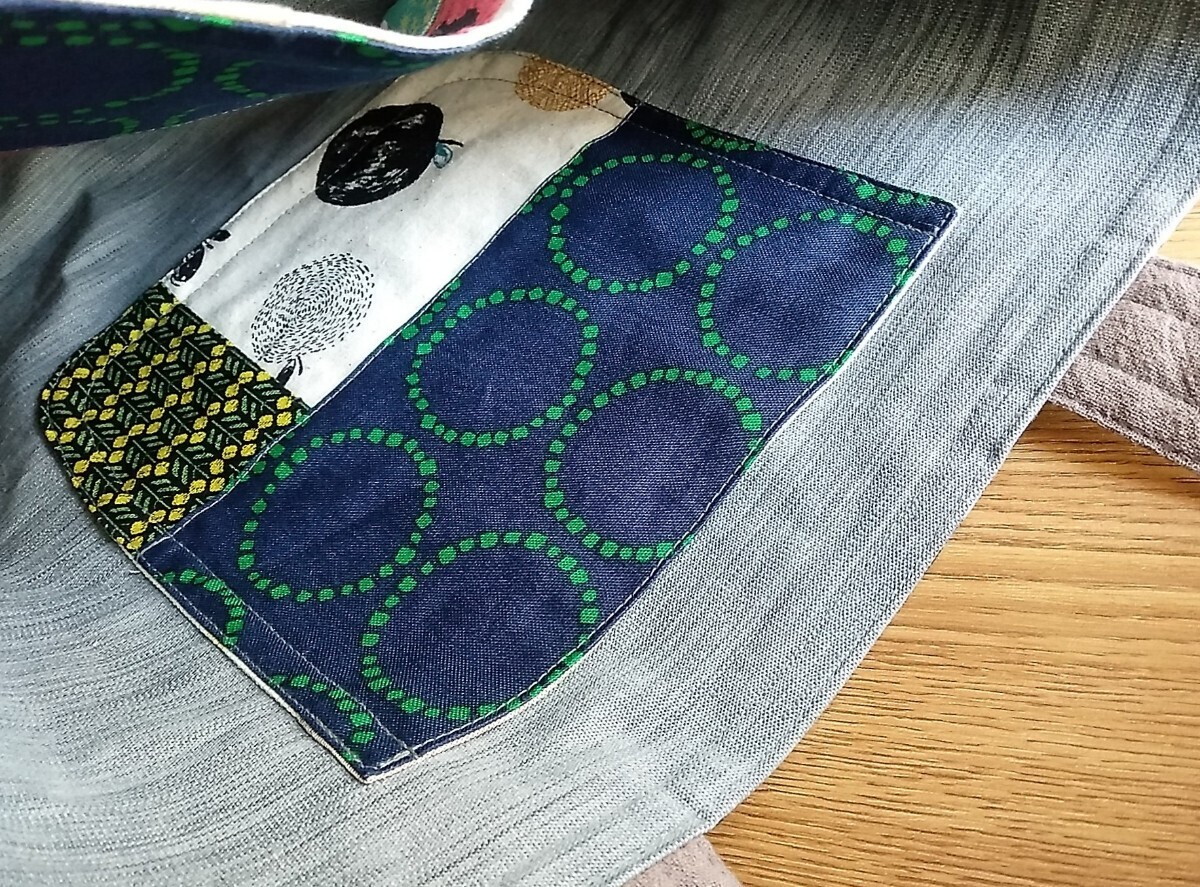 botanikaru× Circle design patchwork. * simple . four square shape tote bag * hand made * cotton linen* Northern Europe design 