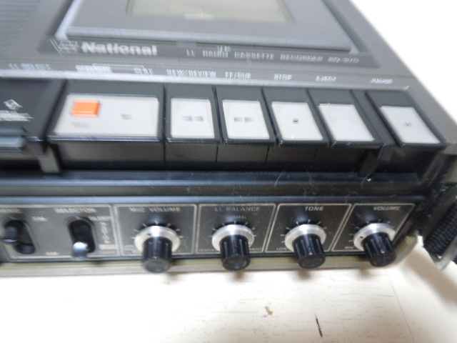 ジャンク扱い  NATIONAL RQ-570 ラジオ受信は良好・カセット再生不可    ６００円からの画像2