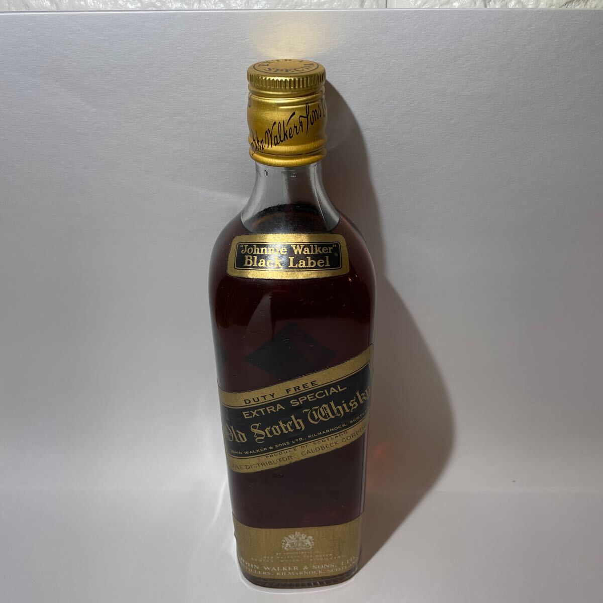 ジョニーウォーカー ブラックラベル Johnnie Walker 古酒 金キャップ スコッチ ウイスキー EXTRA specialの画像1