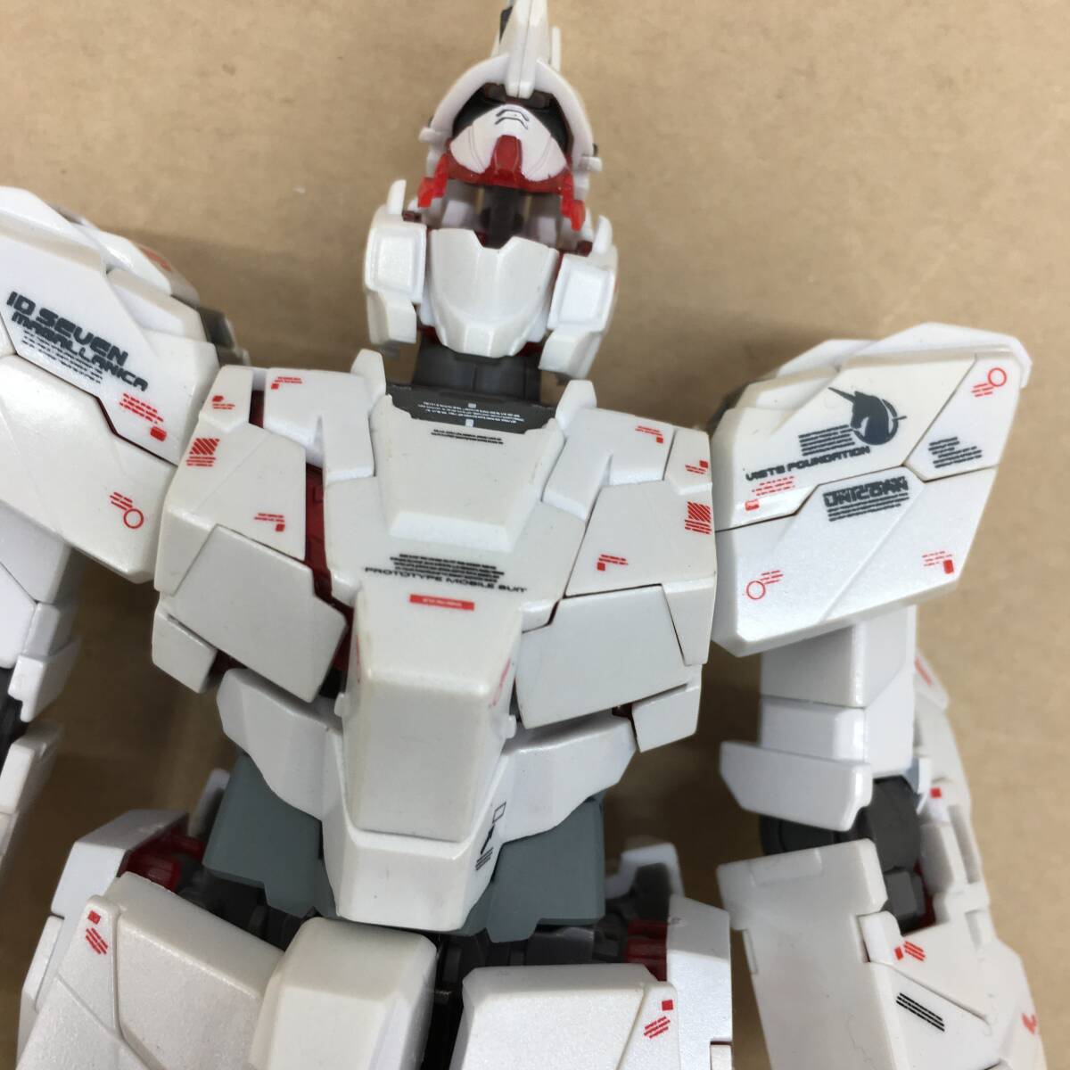 △【T140】ジャンク品『機動戦士ガンダムUC　RX-0 ユニコーンガンダム　GUNDAM FIX FIGURATION METAL COMPOSITE #1006　フィギュア』△_画像5