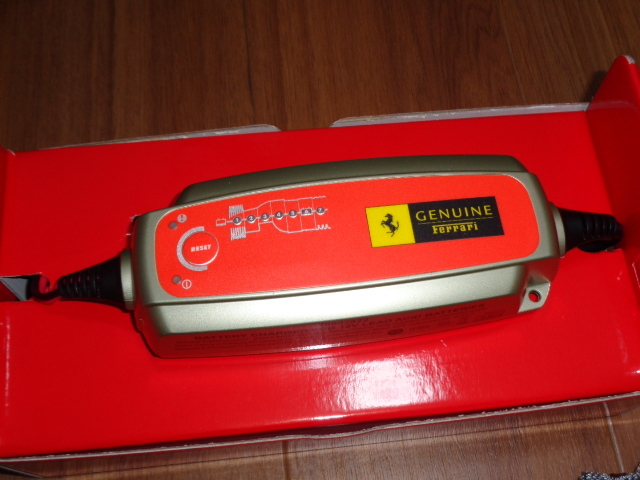 新品 CTEK バッテリーチャージャー フェラーリ シーテック バッテリー充電器 Ferrari F355 360 430 488 512 F8 F12 599 612 の画像2
