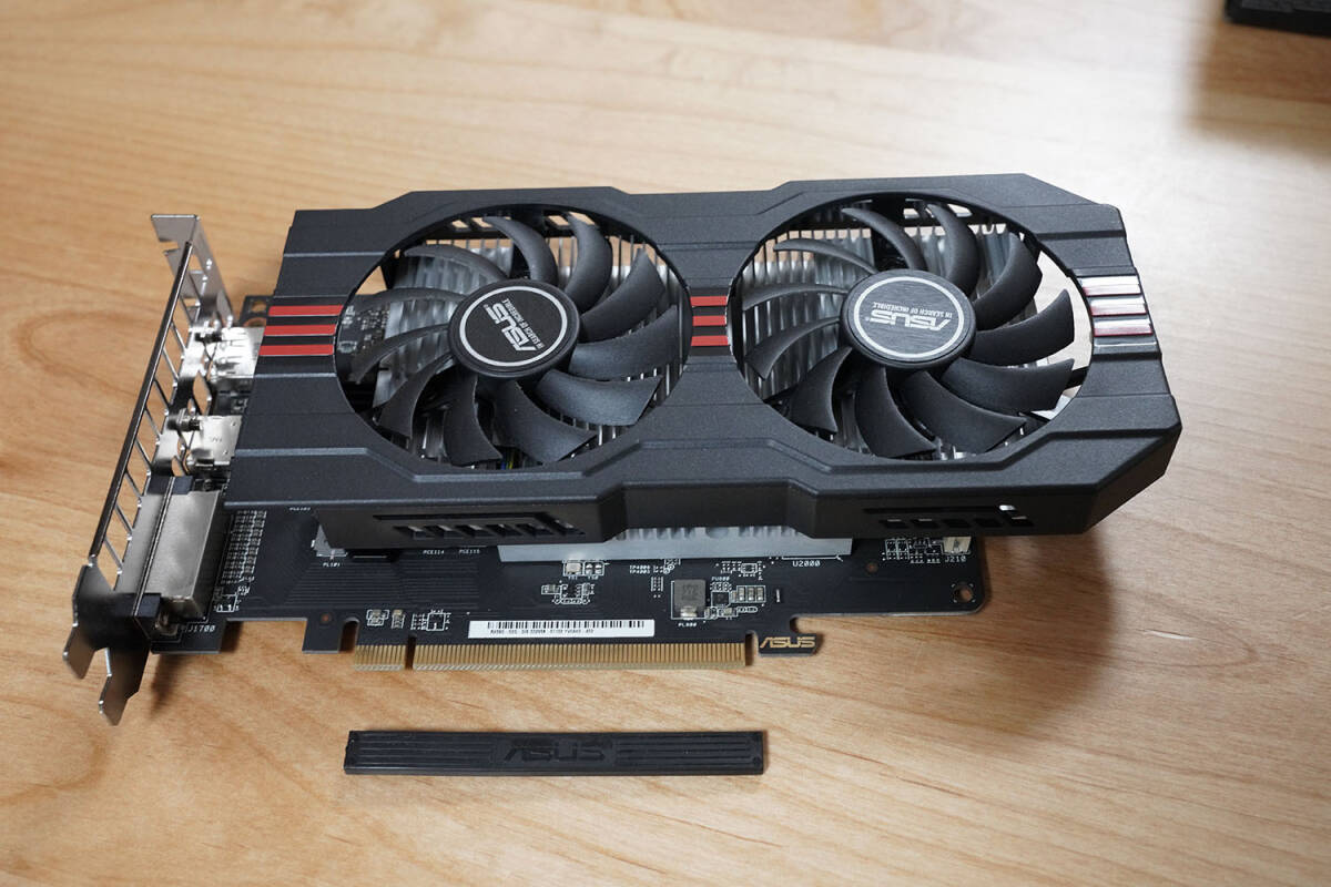 ASUS RADEON RX560 2G OC ：元箱あり、中古・美品【ジャンク扱い】_画像4