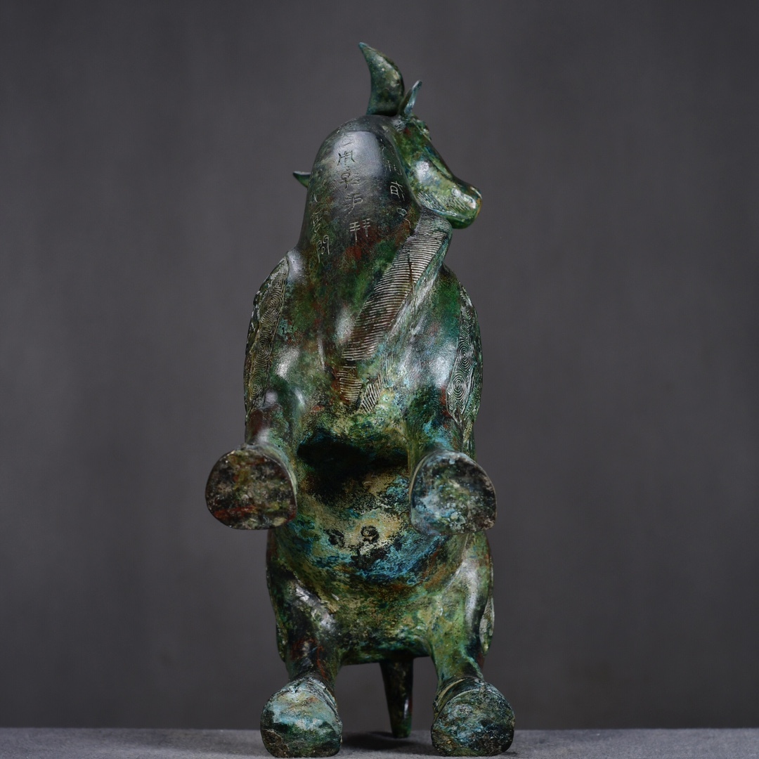 旧藏 青銅器 中国春秋戦国時代の青銅銘文牛尊です 時代物 中國古 旧藏 青銅器 中国春秋戦国時代の青銅銘文牛尊です 時代物 中國古
