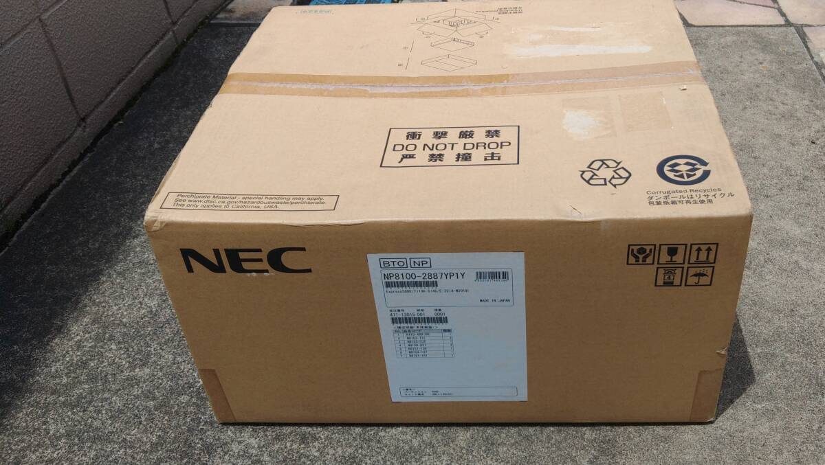  ラックサーバー NEC Express5800 NP-8100-2887-YP1Y 未使用品_画像1