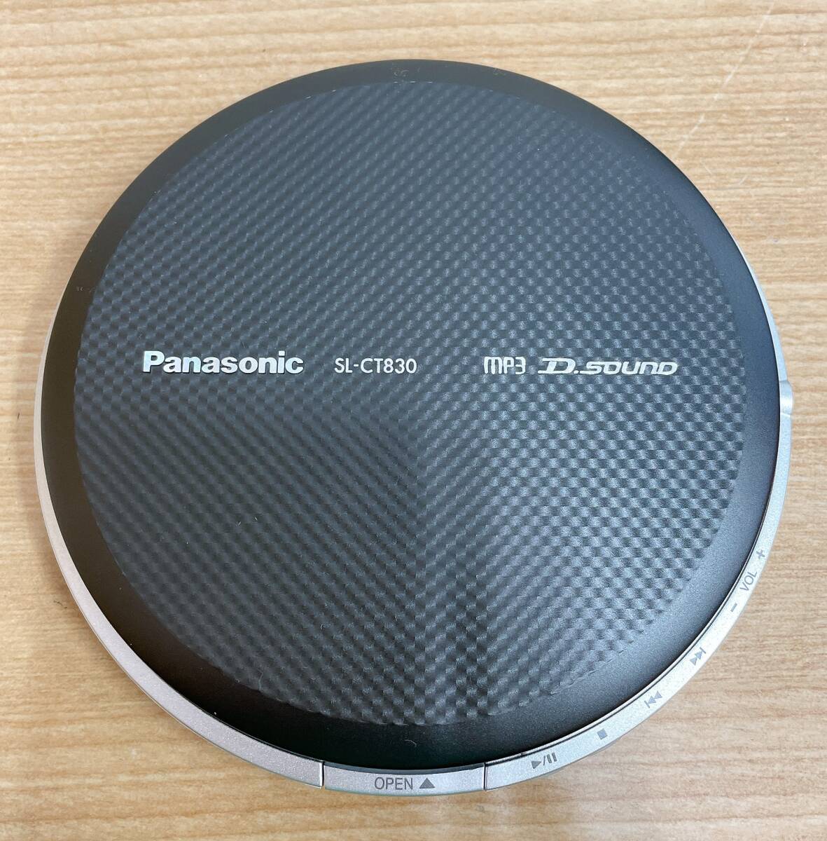 [Pnasonic Panasonic portable CD player SL-CT830] audio equipment / sound equipment / Junk /T65-221