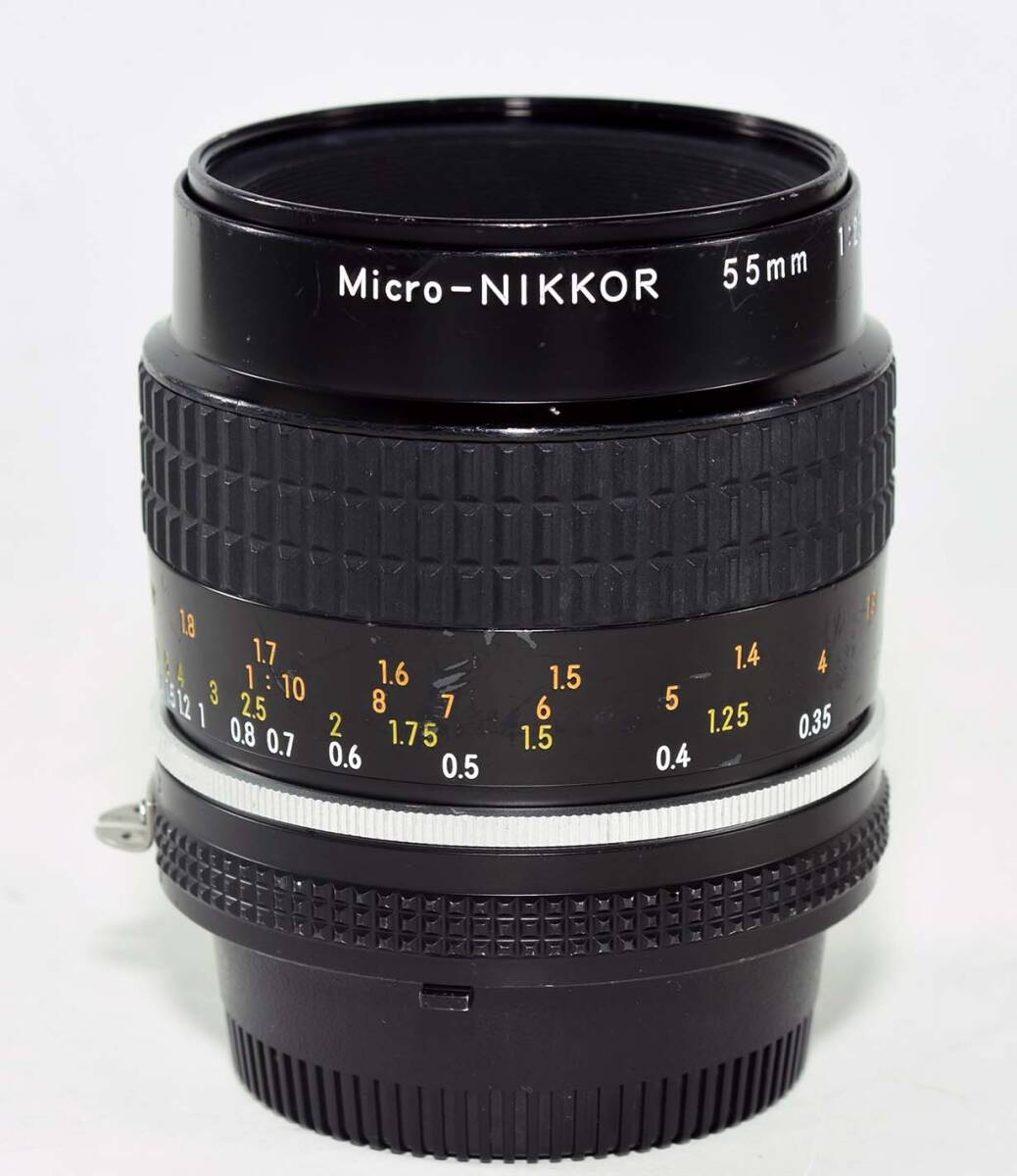 Ai -S Micro Nikkor 55mm F2.8S マニアルフォーカス 一眼レフカメラ用交換レンズ 明るい接写レンズ デジカメ使用でフルサイズの高級レンズの画像3