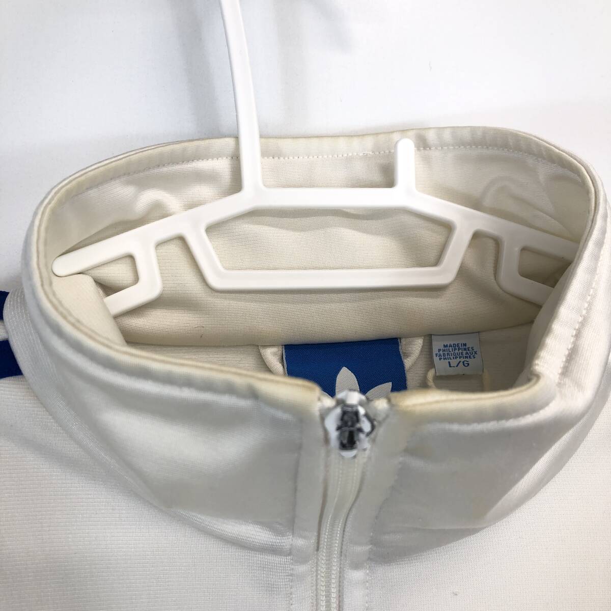 アディダス adidas トラックジャケット ホワイト LサイズvV32678 アディダス adidas トラックジャケット ホワイト LサイズvV32678