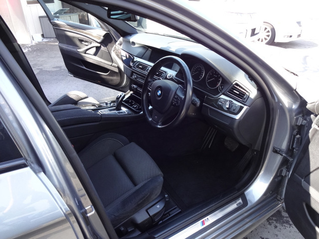 【諸費用コミ】:☆北海道帯広市発☆ 2011年 BMW 5シリーズツーリング 523i_画像の続きは「車両情報」からチェック