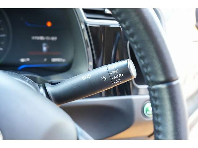 【諸費用コミ】:平成28年 ホンダ シャトル 1.5 ハイブリッド X 社外SDナビ Bluetooth_画像の続きは「車両情報」からチェック