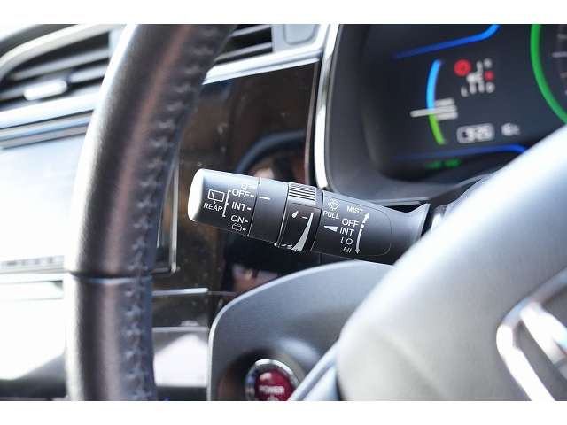 【諸費用コミ】:平成28年 ホンダ シャトル 1.5 ハイブリッド X 社外SDナビ Bluetooth_画像の続きは「車両情報」からチェック