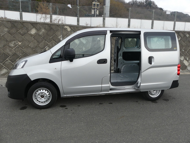 【諸費用コミ】返金保証付:令和4年 日産 NV200バネットバン 1.6 DX 積載650kg オートマ ETC ドラレコ 走行39,756km_画像の続きは「車両情報」からチェック