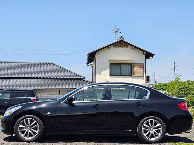 【諸費用コミ】:大阪 南大阪 岸和田 ロープライス 格安 平成21年 日産 スカイライン 2.5 250GT 純17AW ナビBTBカメ Pス_画像の続きは「車両情報」からチェック