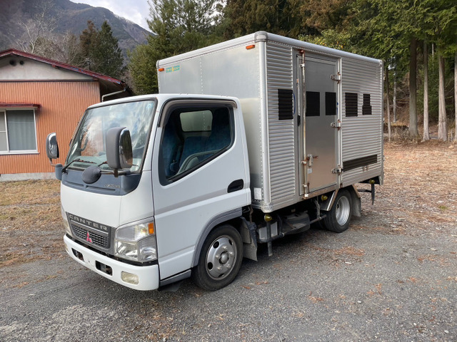 塗装中 カスタムグレード 12万 静岡 H16 三菱 ジェネレーション キャンター 10尺 アルミバン 箱車 バン 2トン トラック_画像の続きは「車両情報」からチェック