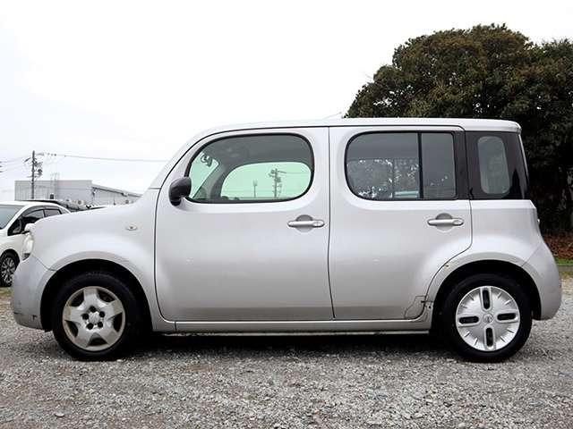 【... расходы ...】:★...★ подержанный товар  автомобиль ★  2012 год.   Nissan  ... 1.5 15S ... автомобиль / ключ .../CD/ электропривод  ...