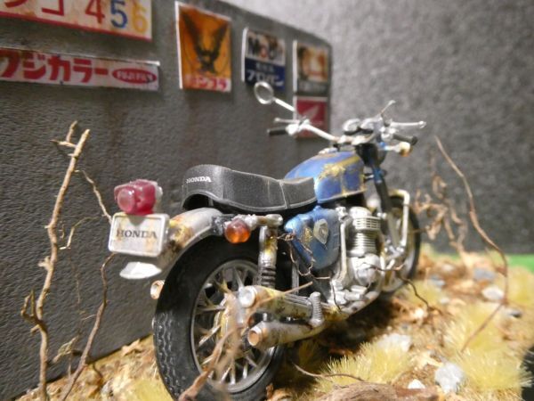 昭和レトロ 1/24 HONDA CB750K0 情景ジオラマ完成品 ケース付_画像7