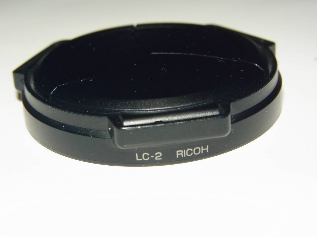 リコー GXR 自動開閉式レンズキヤップ LC-2の画像1