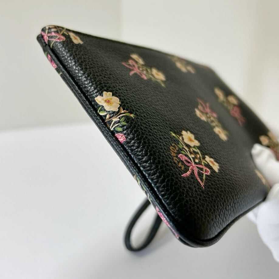 ☆未使用-美品☆ ◆COACH コーチ K1781 28439 ポーチ◆　リストレット　クラッチ　花柄　ブラック 【送料無料】0513