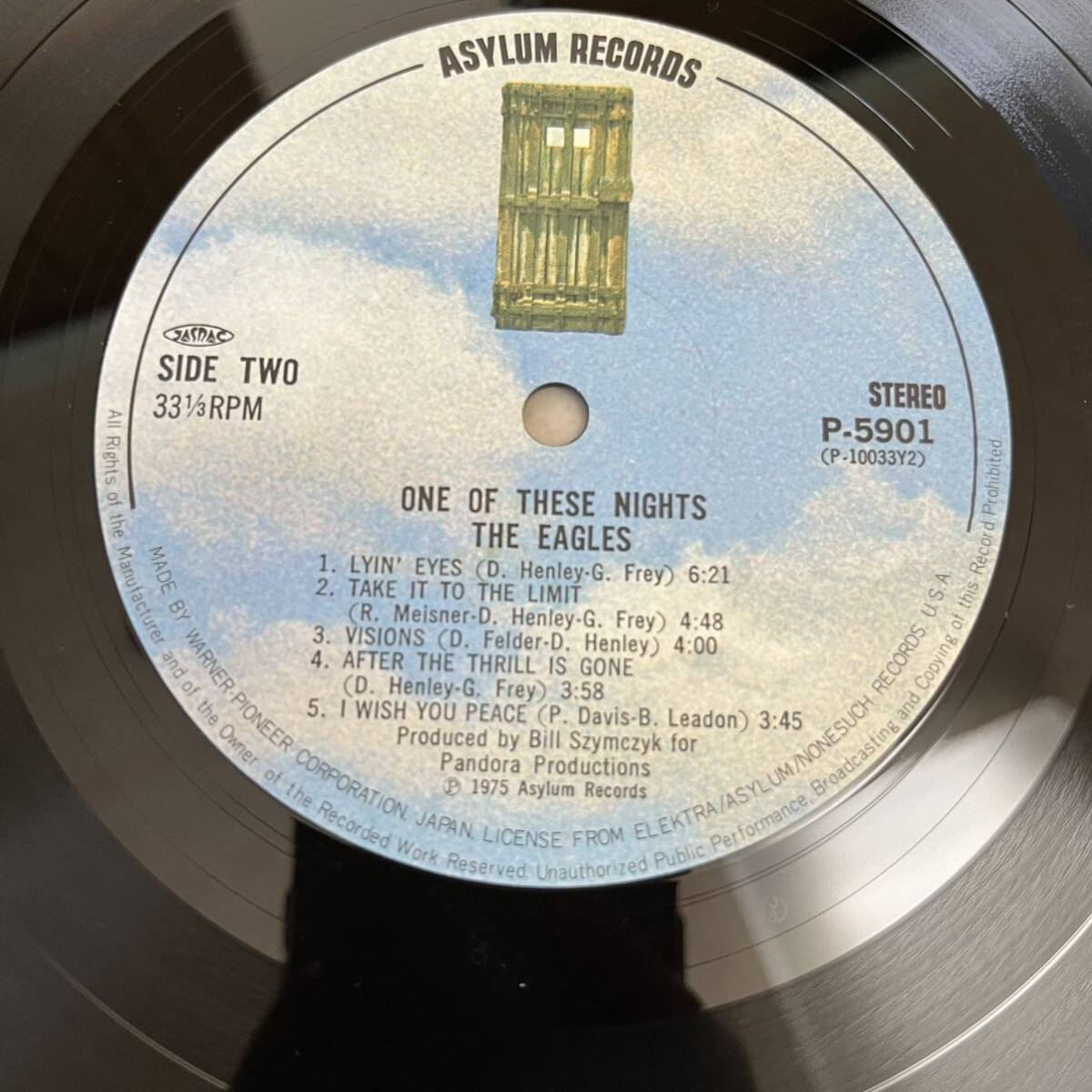 【国内盤】EAGLES 呪われた夜 イーグルス ONE OF THESE NIGHTS / LP レコード / P5901 / ライナー有 / 洋楽ロック /_画像9