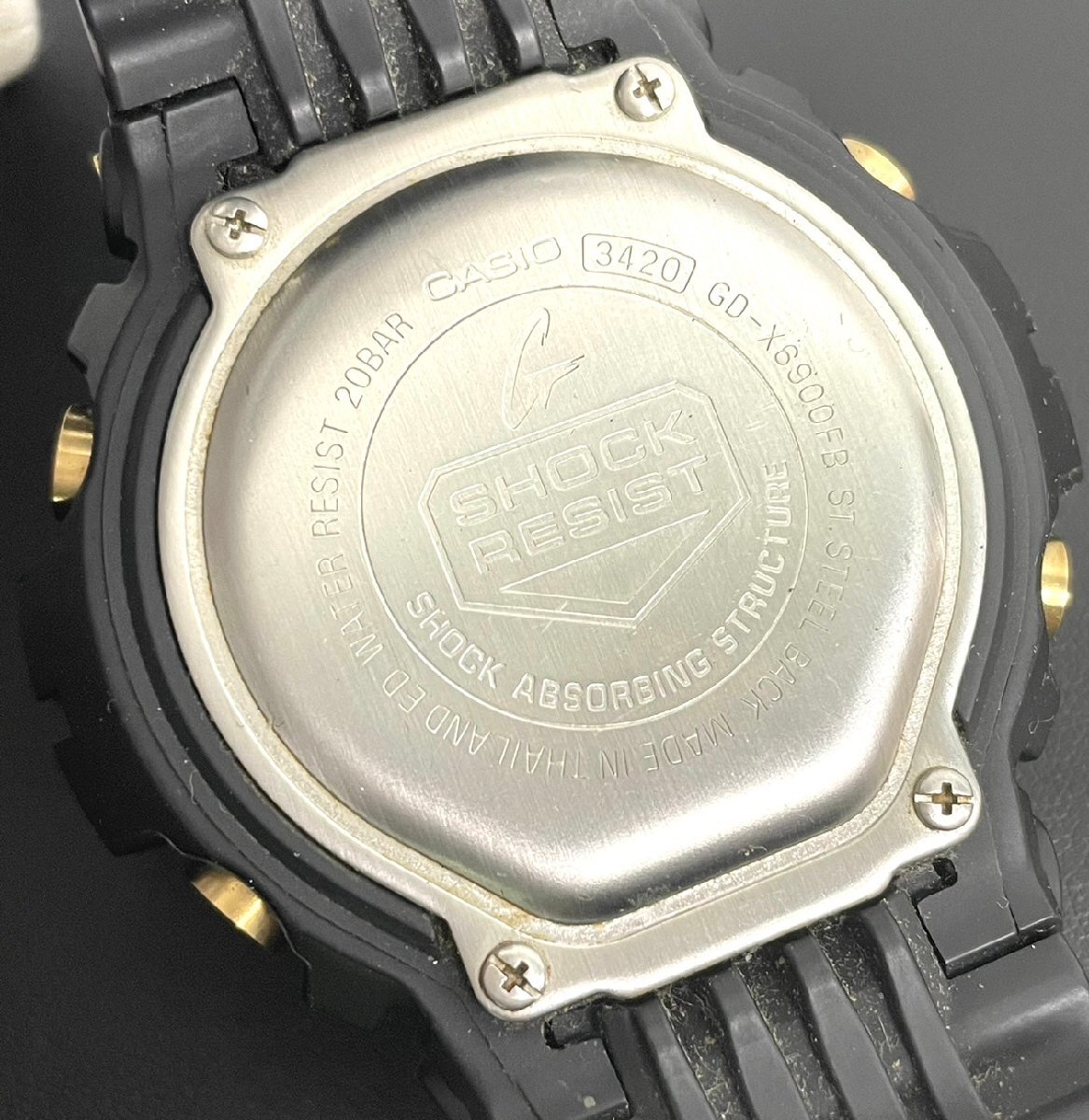 ★CASIO カシオ G-SHOCK GD-X6900FB ゴールド BLACK 動作未確認の画像5