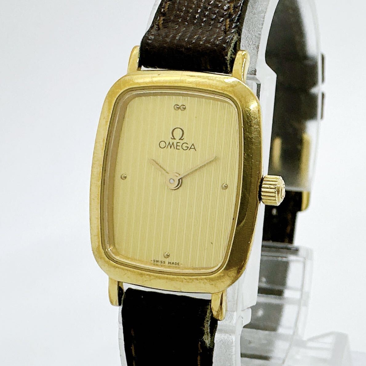 05083 オメガ OMEGA デビル DE VILLE レディース 腕時計 クォーツ 電池式 QZ ゴールドカラー 革ベルト レクタンギュラーの画像1