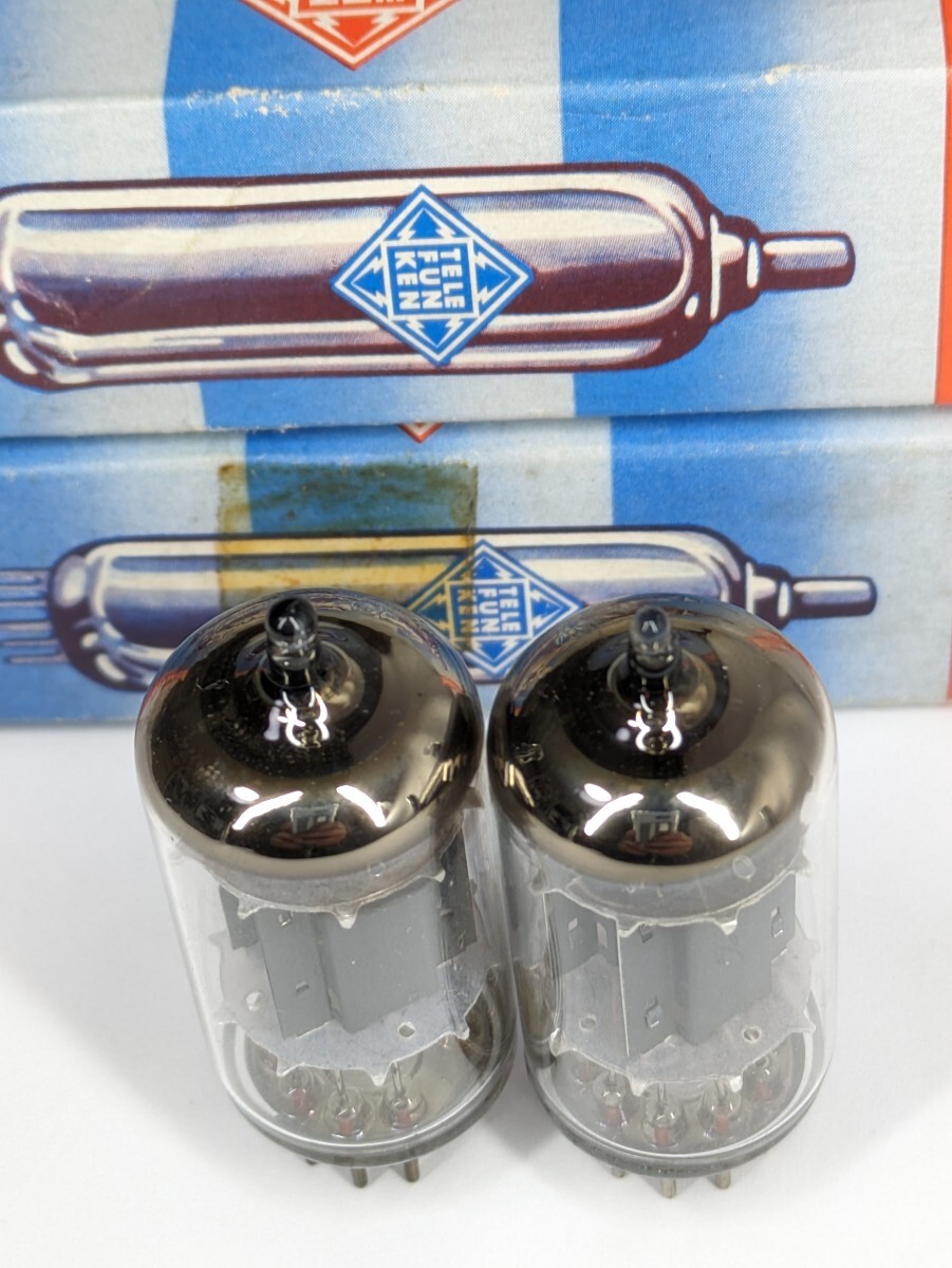 17896 TELEFUNKEN ECC83（12AX7）スムースプレート 2本 測定データあり マッチドペア 良品 ダイヤマーク 真空管の画像2