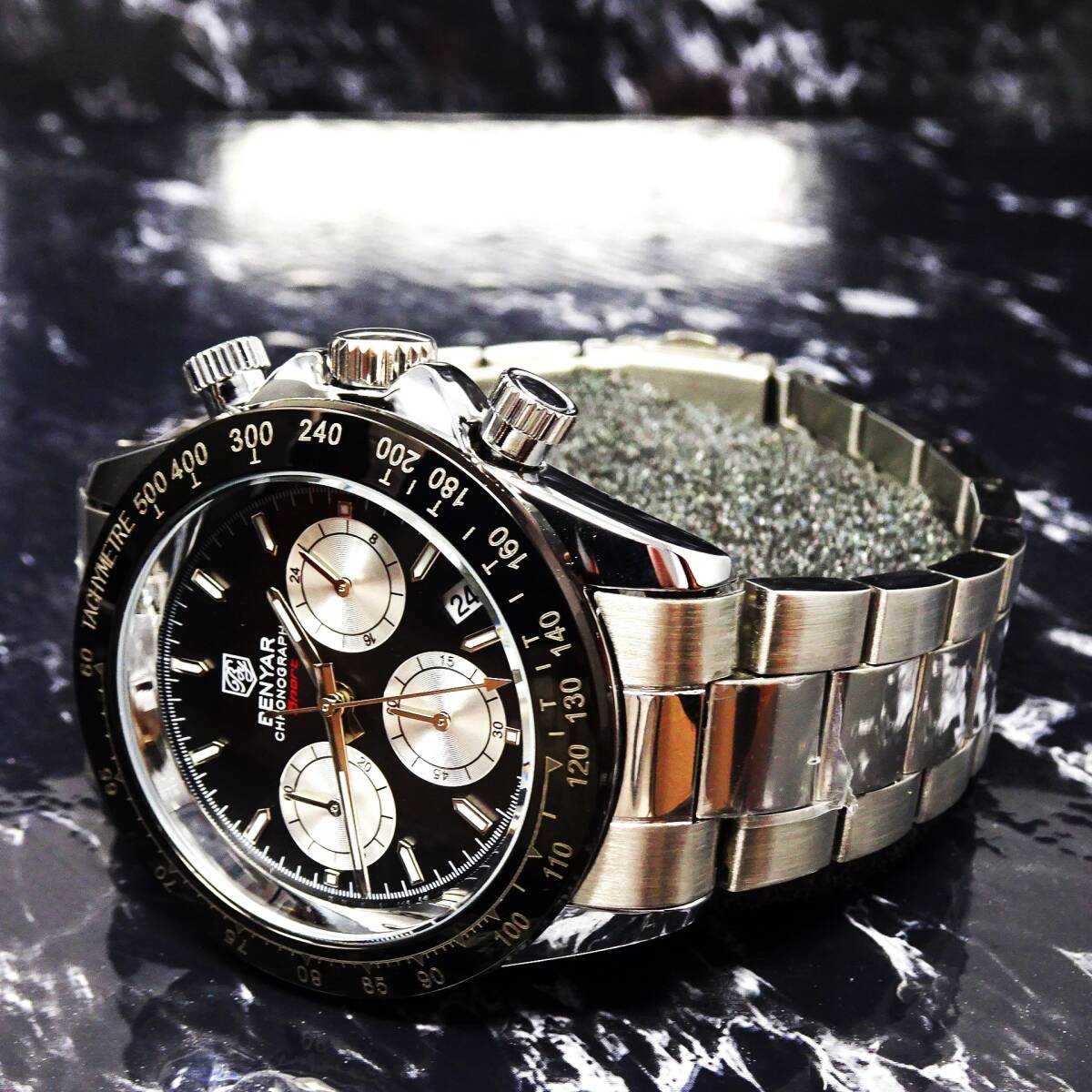 〓送料無料〓新品〓BENYARブランド・メンズ・クロノグラフ・24時間、カレンダー表示・クオーツ式腕時計・フルメタル・パンダウオッチの画像1