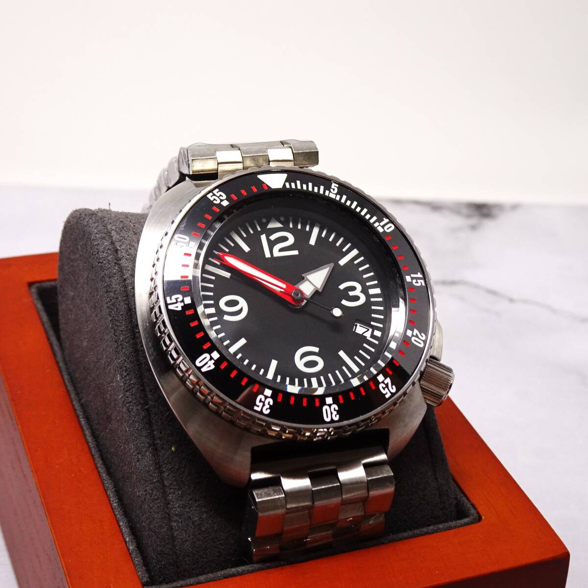 送料無料〓新品〓ノーロゴモデル・NH35メカニカル機械式・アワビダイバー腕時計・オマージュウオッチ・フルステンレス製・ブラック文字盤_画像8