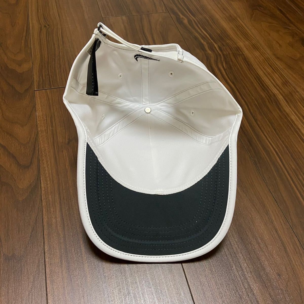  new goods unused NIKE GOLF hat Golf cap Nike white CAP sport white visor white day avoid 