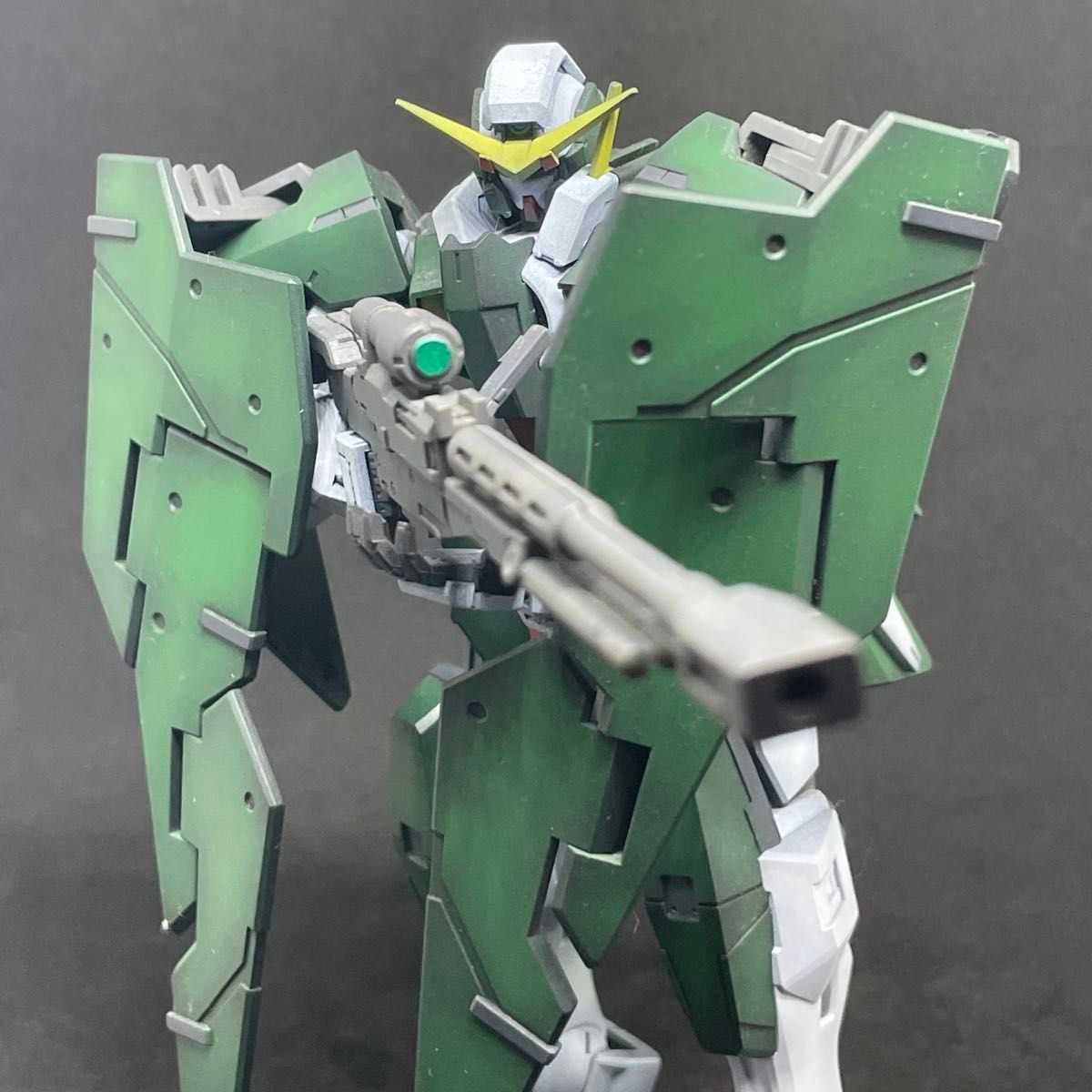 HG ガンダムデュナメス 塗装済み完成品 ガンダムOO レアキット ガンプラ バンダイ