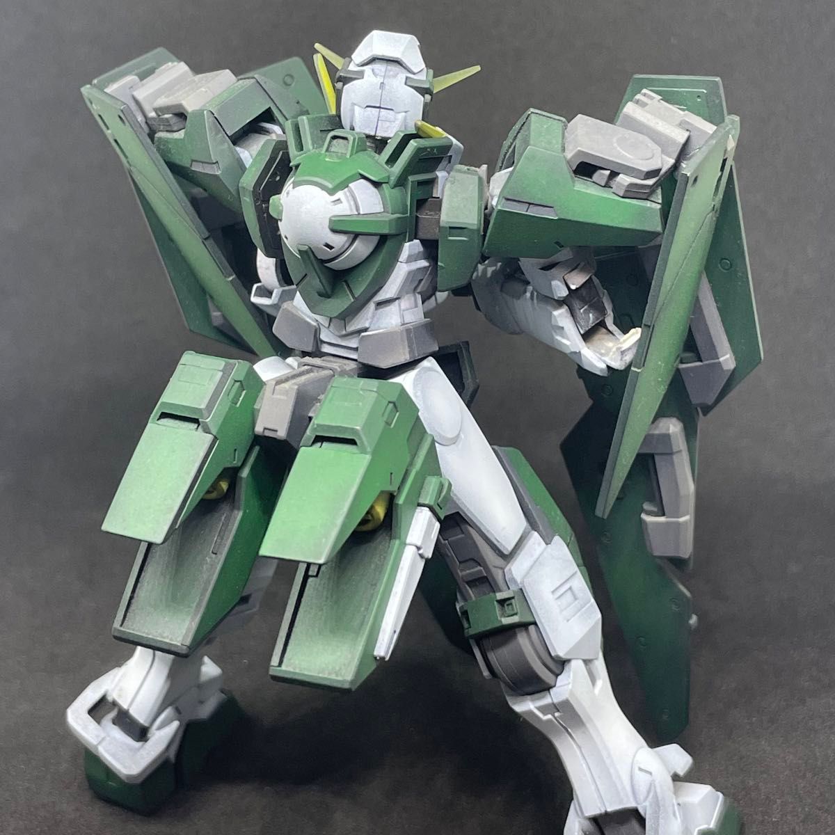 HG ガンダムデュナメス 塗装済み完成品 ガンダムOO レアキット ガンプラ バンダイ