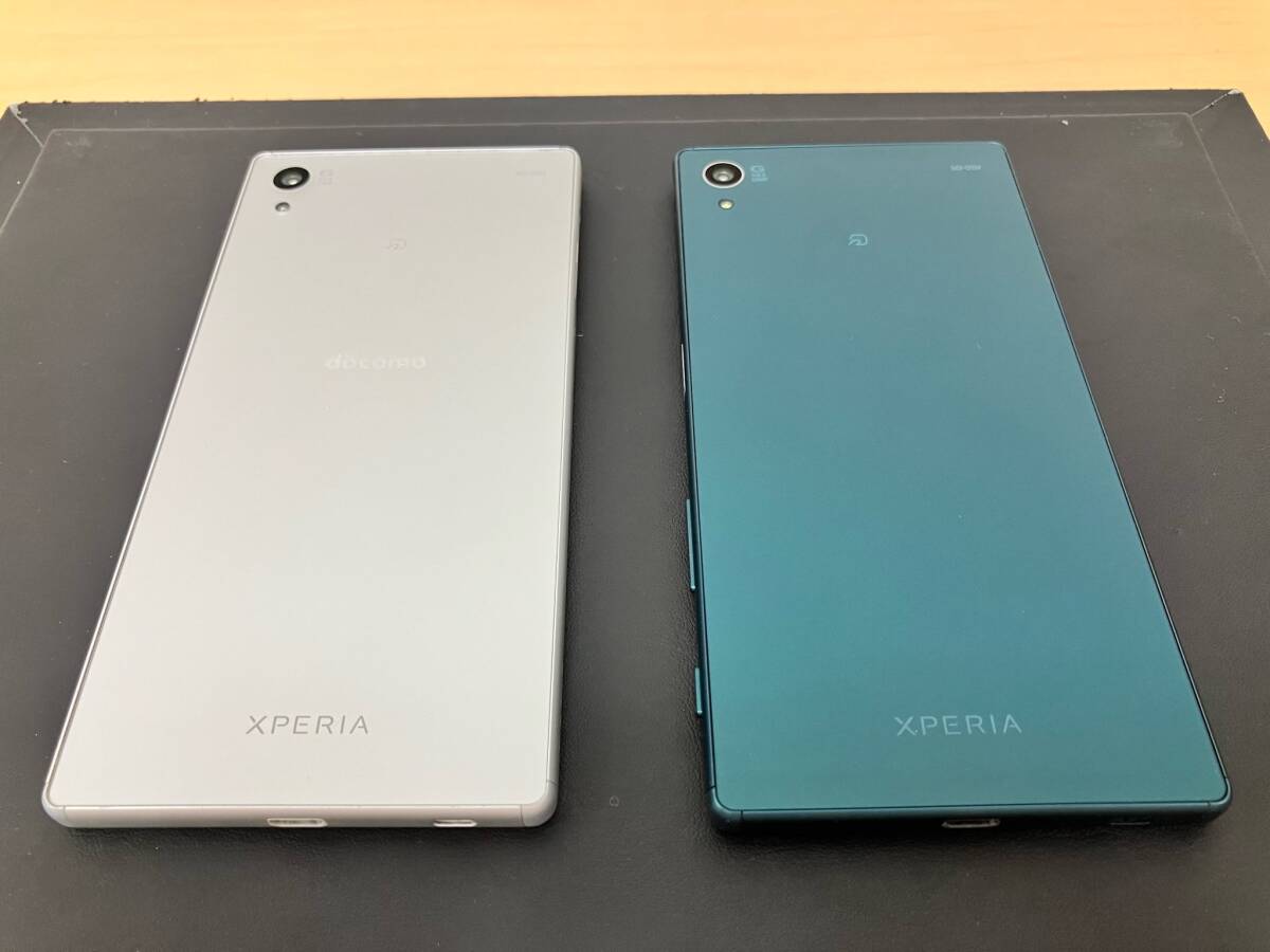 #9909 SONY ソニー XperiaZ5 エクスペリア SO-01H 2台まとめ docomo○ SIMロック解除済 初期化済み ホワイト グリーンの画像4