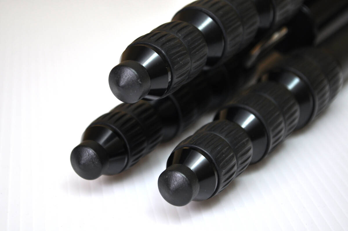 稀少! 美品! GITZO G1128G ジッツオ マウンテニア カーボン 稀少! 美品! GITZO G1128G ジッツオ マウンテニア カーボン