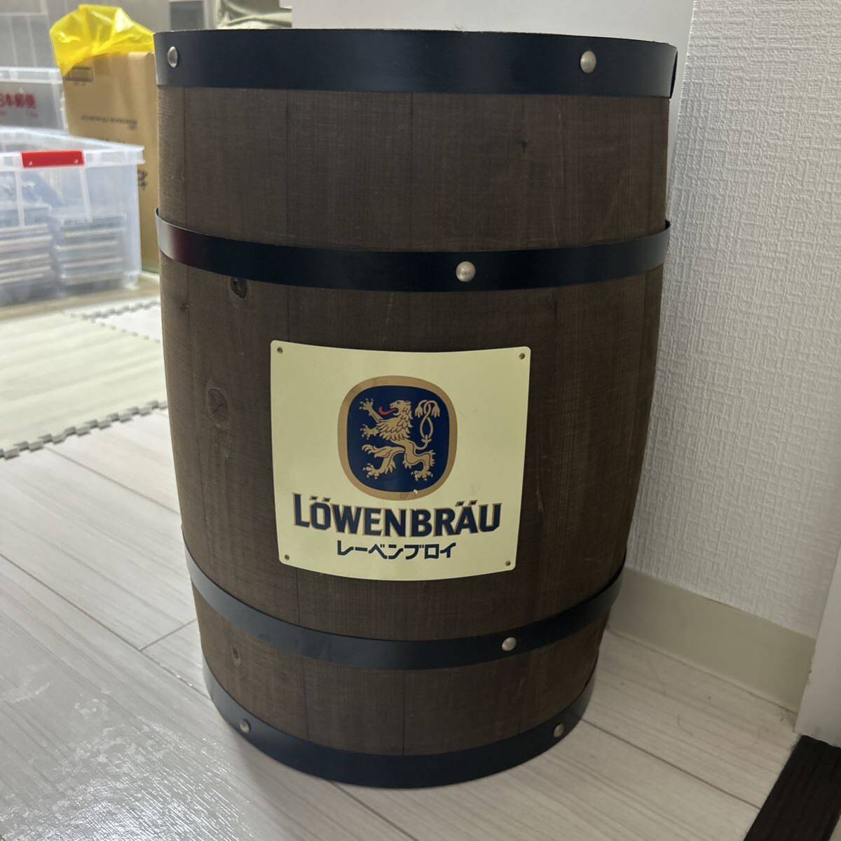 レーベンブロイ LOWENBRAU ビール樽の画像1